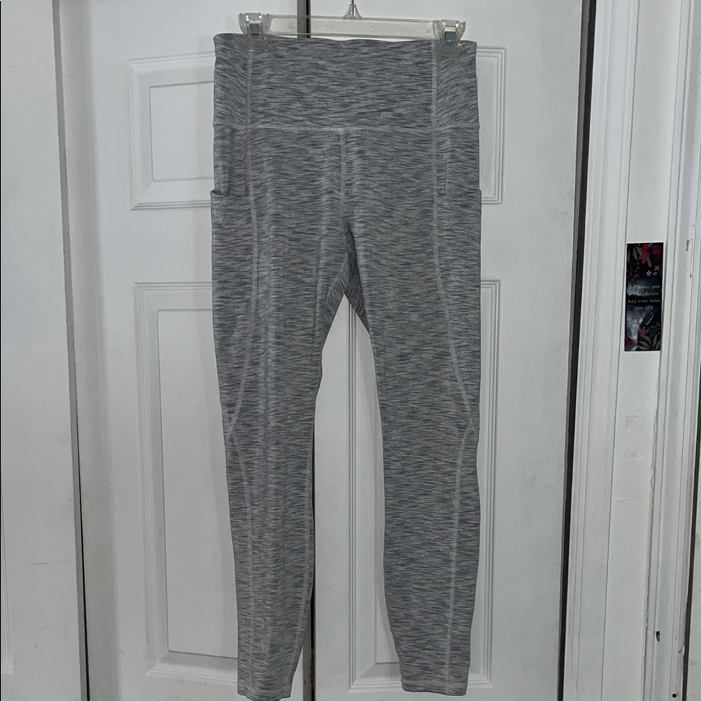Gray Leggings with High-Rise Waistband and Slim Fit
